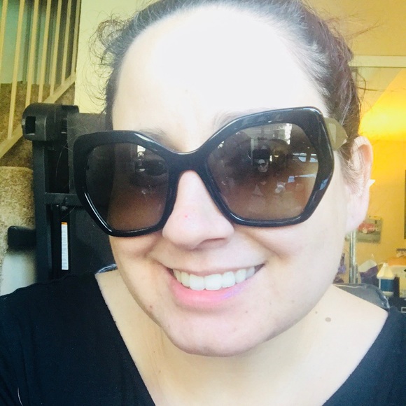 Prada sunglasses - Picture 5 of 8